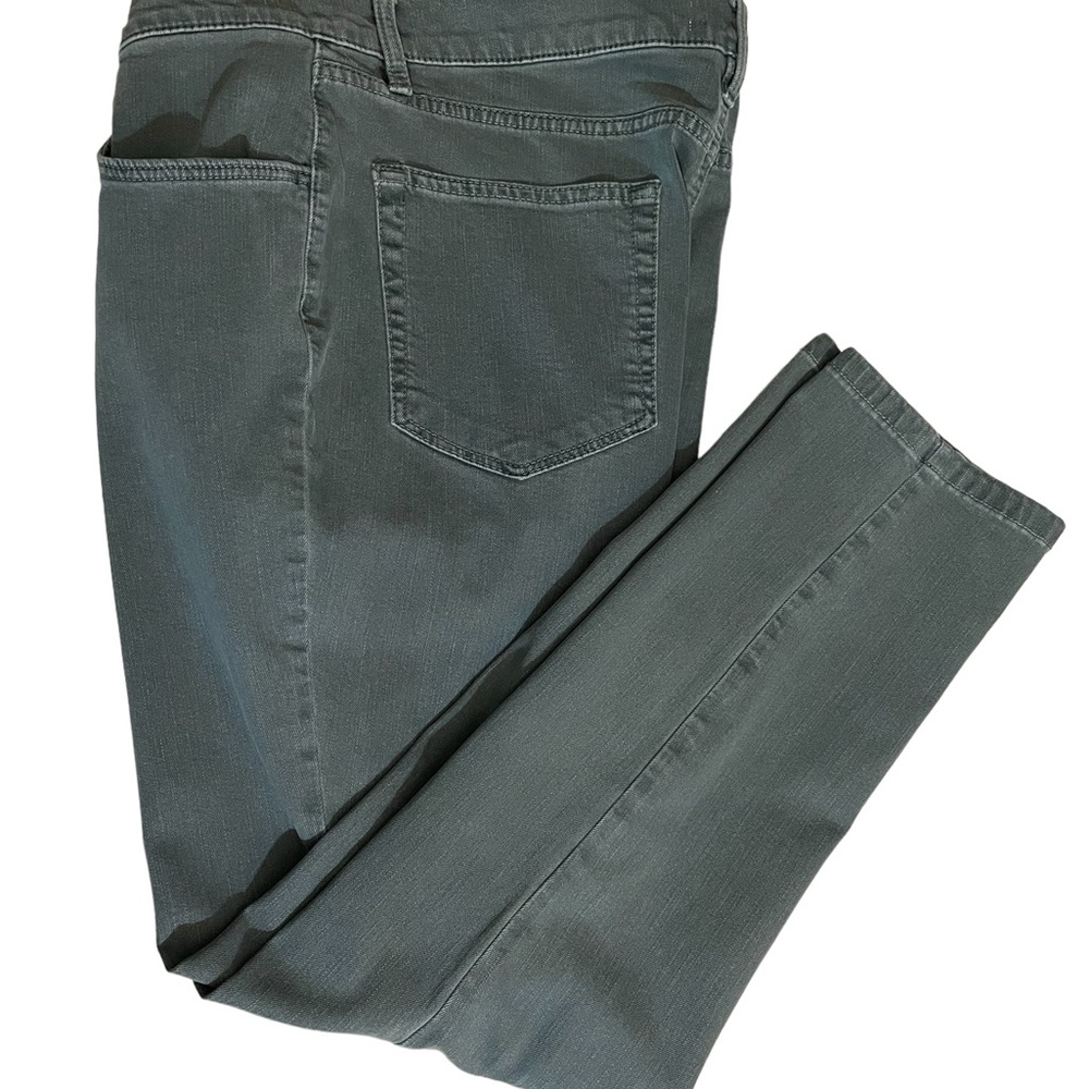 Loft Skinny Crop women’s olive green jeans size 12